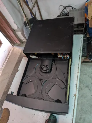 Stereo RCA 3 Disc Simultaneous Play And Loading