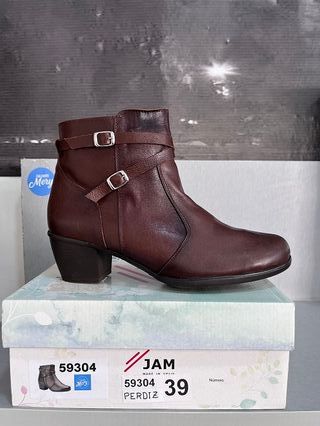 Botines de Piel hebillas Perdiz talla 39 Nuevos