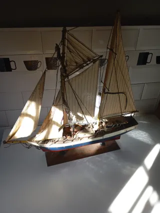 Maqueta de barco velero