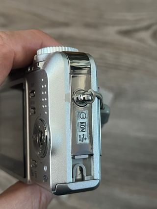 Cámara Digital Sony Cyber-shot DSC-S700 Plata