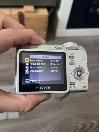 Cámara Digital Sony Cyber-shot DSC-S700 Plata