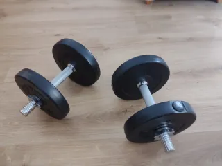 Banco de pesas y mancuernas