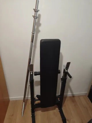 Banco de pesas y mancuernas