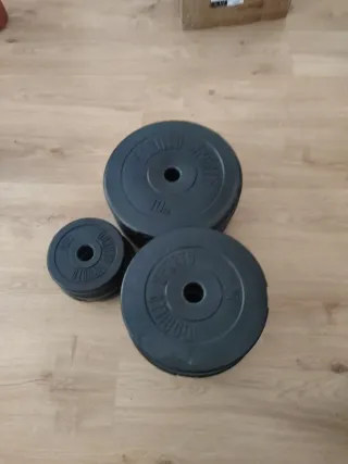 Banco de pesas y mancuernas