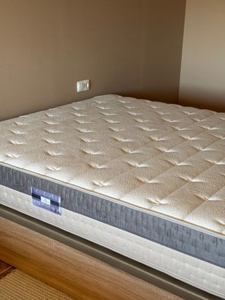 CANAPE Y COLCHON MUELLES ENSACADOS NUEVOS