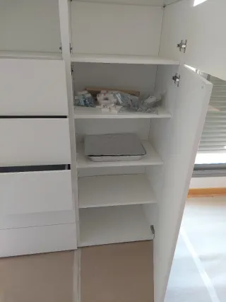 Armadio bianco Ikea Besta