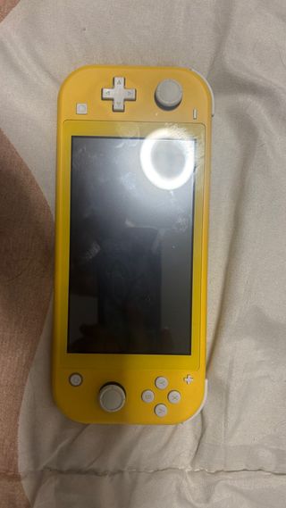 Nintendo Switch Lite Amarillo