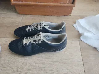 Zapatillas de fútbol negras varias talla