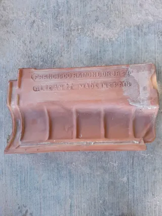 126 Tejas Mixtas. Francisco Ramon Borja 42.5x25.5