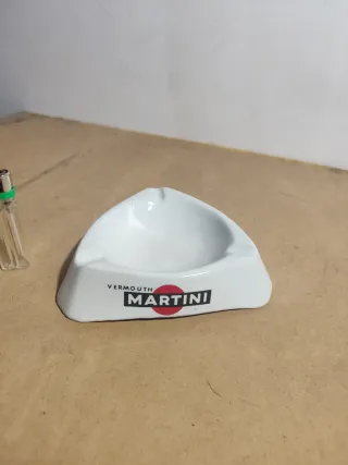 Cenicero Martini Antiguo