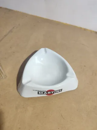 Cenicero Martini Antiguo