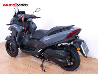 YAMAHA TRICITY 300