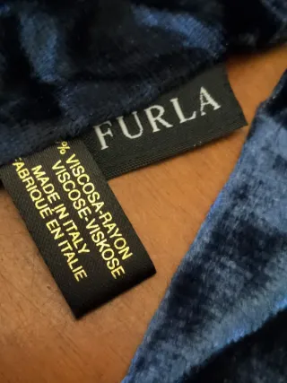 Bellissima sciarpa in pura viscosa Furla