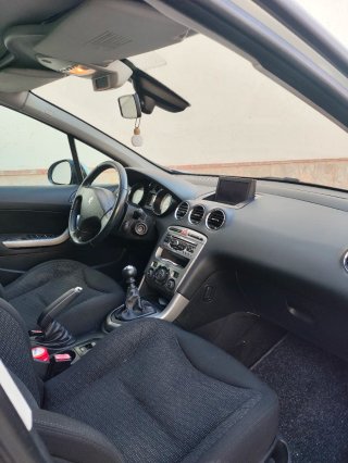 Peugeot 308 2011