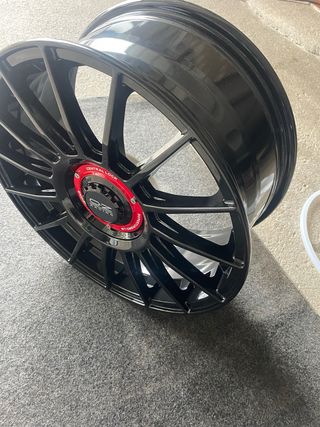 Llantas tipo OZ Superturismo LM Negro