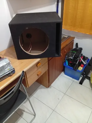 Cajón Subwoofer 12 Bass Reflex Negro