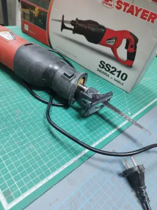 Sierra de Sable Stayer SS210 850W Profesional