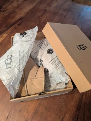 UGG Ultra Mini Plataforma T 37 ¡NUEVAS! + Caja