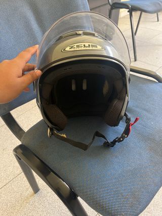 Casco de moto Zeus gris