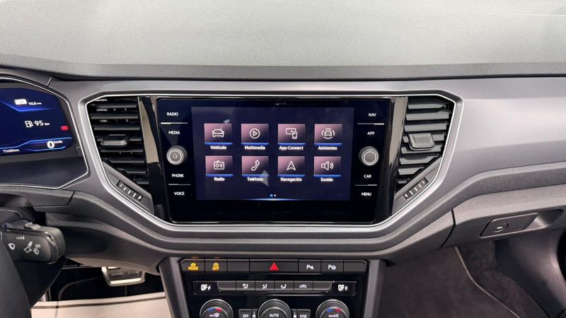Volkswagen T-Roc R-Line 1.5 TSI Cabrio (2021) 2021, foto 19