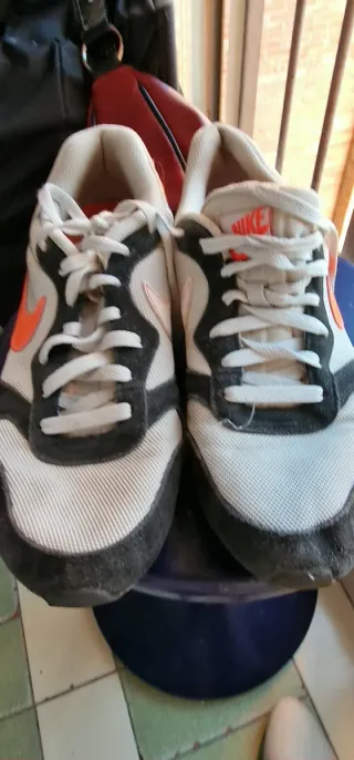 Zapatillas Nike Originales Naranja y Blanco