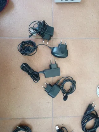 Lote de cables. USB, cargadores, av-vga, av-av...