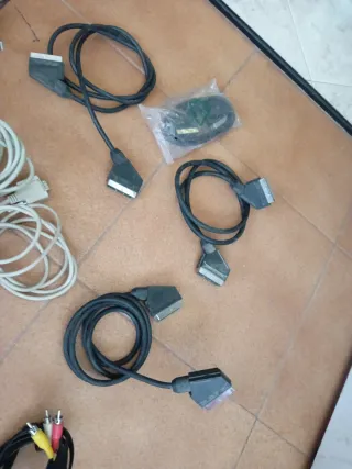 Lote de cables. USB, cargadores, av-vga, av-av...