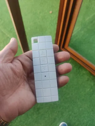 Toldo Zefir motorizado con mando del Leroy Merlin