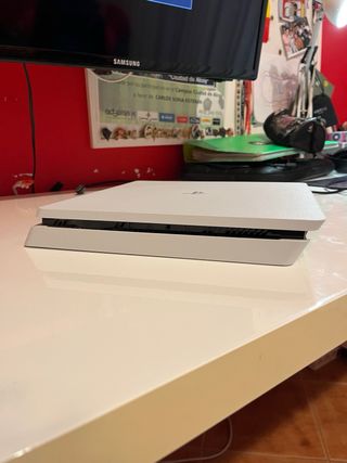PS4 (PlayStation 4) Blanca