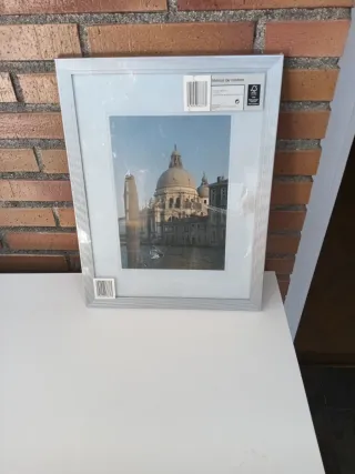 Cornice in legno 30x40 cm argento