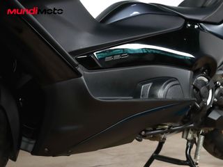 YAMAHA T-MAX 560 TECH MAX