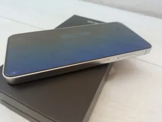 Samsung galaxy S24  5G ram 8 GB 256 gb