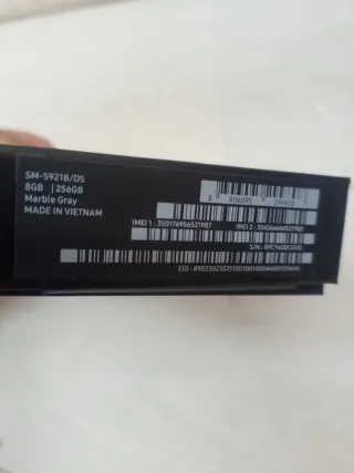 Samsung galaxy S24  5G ram 8 GB 256 gb