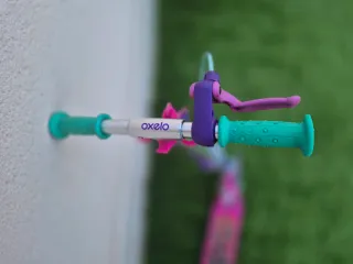 Patinete metálico decathlon de color rosa