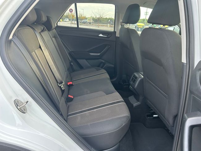 Volkswagen T-Roc Advance 1.0 TSI (2021) 2022, foto 8