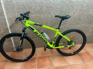 Bicicleta B'TWIN Rockrider 520