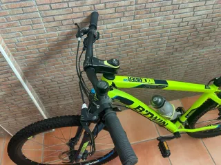 Bicicleta B'TWIN Rockrider 520