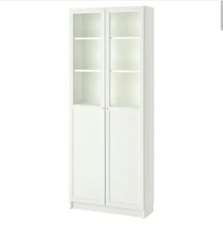 Librería Billy Ikea con puertas de cristal