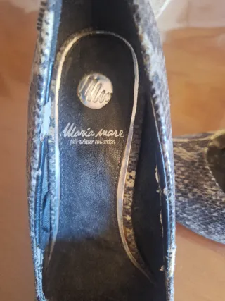 Zapatos de tacón Maria Mare estampado serpiente