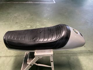 Asiento de moto café racer BMW