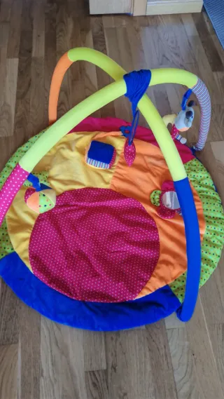 Parque infantil de actividades para bebés