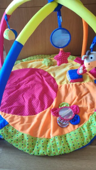 Parque infantil de actividades para bebés