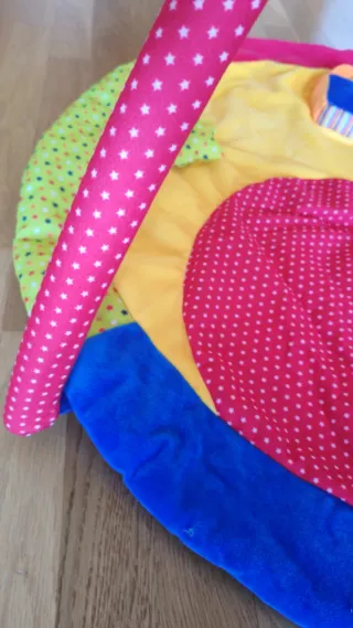 Parque infantil de actividades para bebés