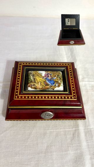 Scatola portagioie in legno e inserto porcellana