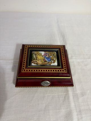 Scatola portagioie in legno e inserto porcellana