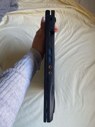 Portátil MSI GF63 Thin 11UC