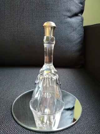 Campanilla de cristal tallado
