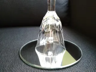 Campanilla de cristal tallado