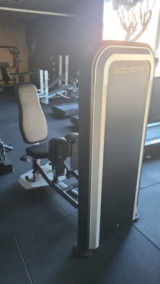 Máquina Abduction y Adduction BODYTONE