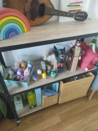 Estantería Metálica y Madera